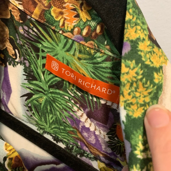 Tori Richard Festivaloha Men’s Hawaiian Shirt - Picture 2 of 5